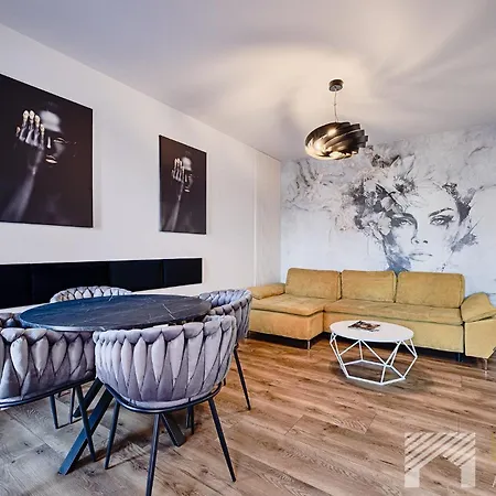 Park Prestige Centrum By Lookap * Lodz