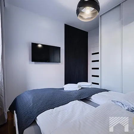 Park Prestige By Lookap Apartmán *